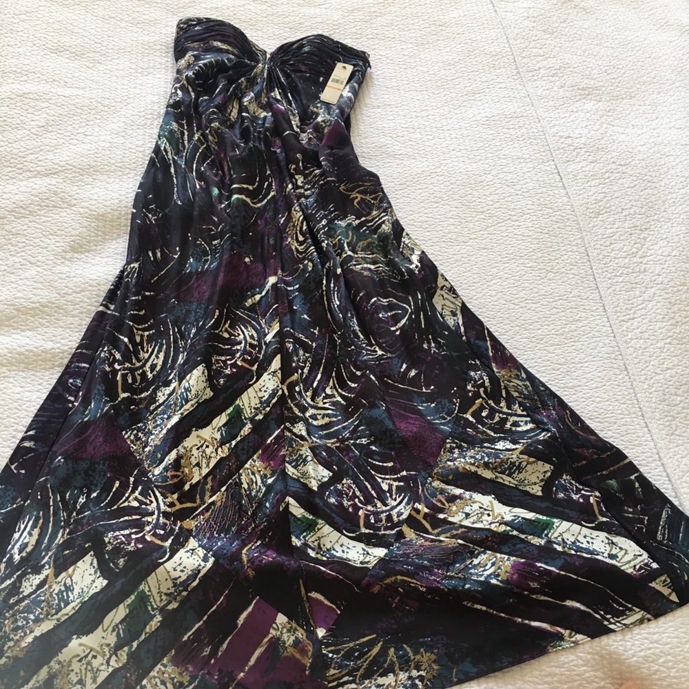 New Laundry by Shelli Segal